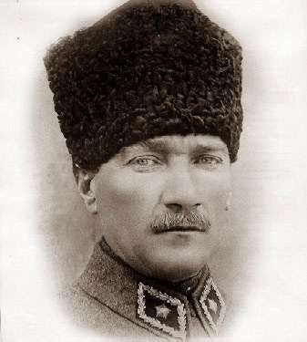 En Güzel Atatürk Resimleri Masaüstü Fotoğrafları Türkiye Bayrağı ve Atatürk Resimleri Fotoları Portre Resimleri- Resim 1782