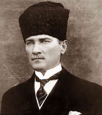 En Güzel Atatürk Resimleri Masaüstü Fotoğrafları Türkiye Bayrağı ve Atatürk Resimleri Fotoları Portre Resimleri- Resim 1784
